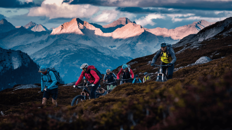 hiking and mountain biking in Alps